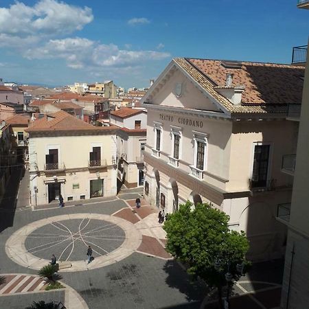 Business Home Piazza Cesare Battisti B&B Residence Foggia Zewnętrze zdjęcie