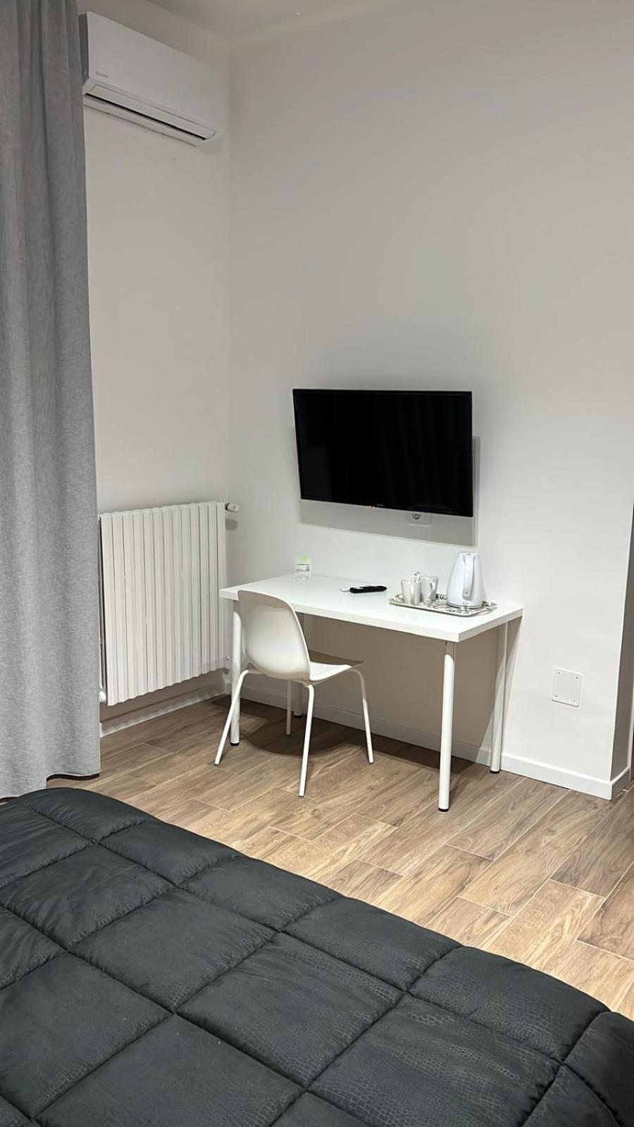 Business Home Piazza Cesare Battisti B&B Residence Foggia Zewnętrze zdjęcie