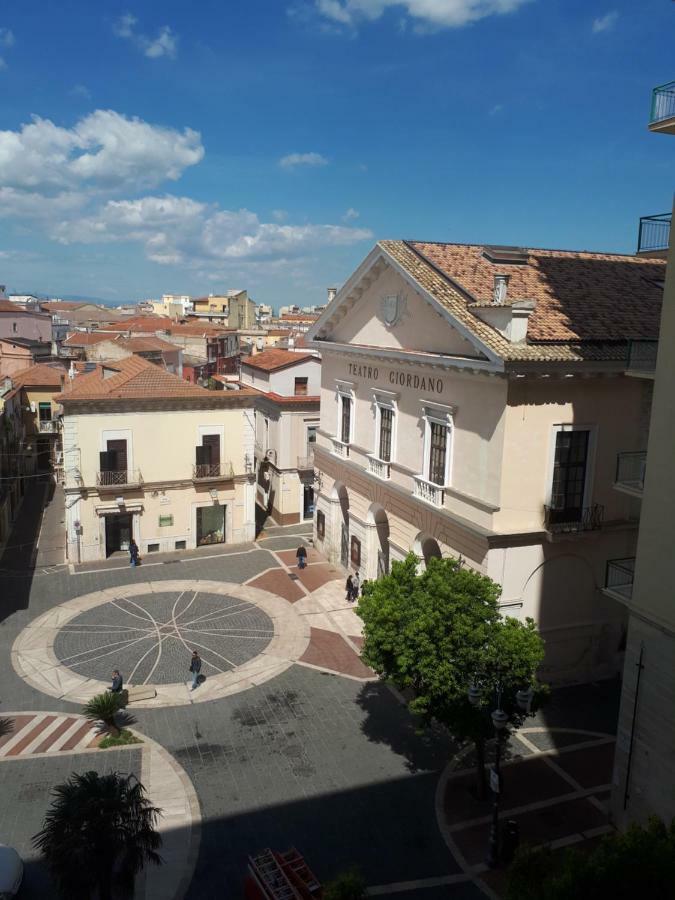 Business Home Piazza Cesare Battisti B&B Residence Foggia Zewnętrze zdjęcie